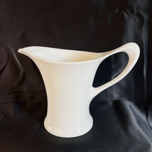 Vintage Hutschenreuther Selb Bavaria Cacilie Creamer All White Plain Germany